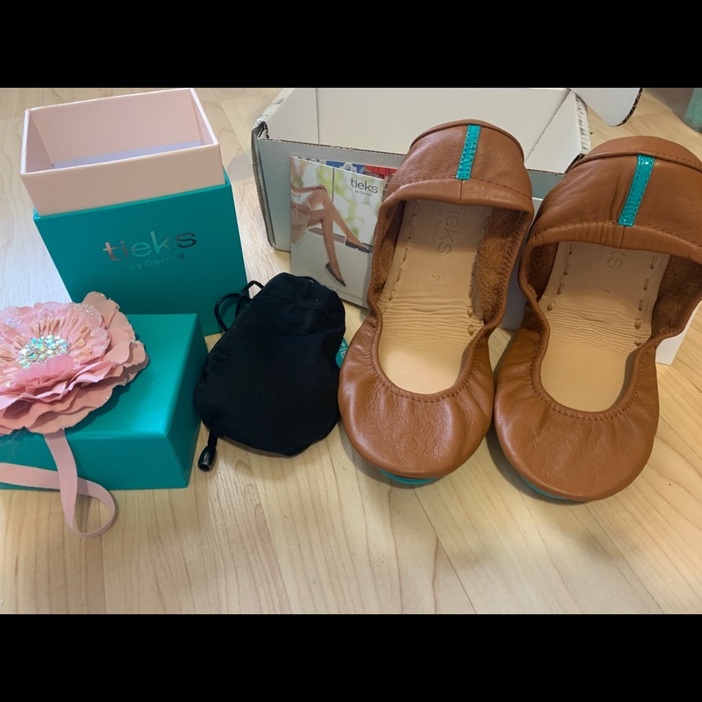 Tieks by Gavrieli - Size 7 - Chesnut - New!!!